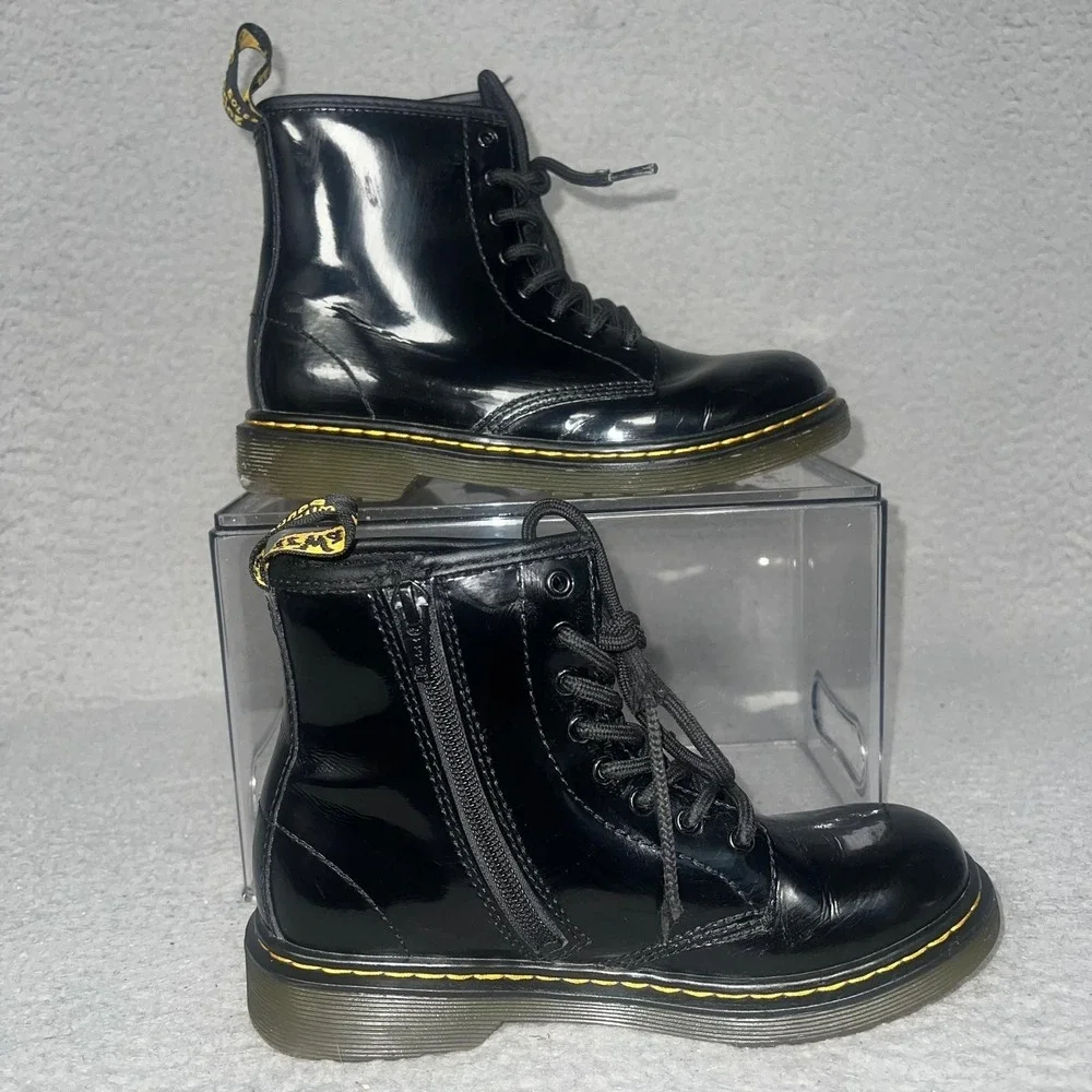 Dr. Martens 1460 J Boots Youth Sz 3 Black Patent Leather Side‎ Zip Lace Up Shoes